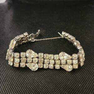 Vintage Garne Jewelry Clear Rhinestone Silvertone Bracelet Signed